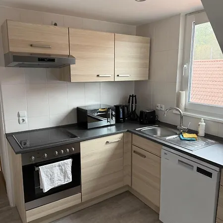 Kraichgau # 3-zkb Mit 100qm Voll Ausgestattet Im Dg, Monteurzimmer, Self-check-in Apartment Ittlingen