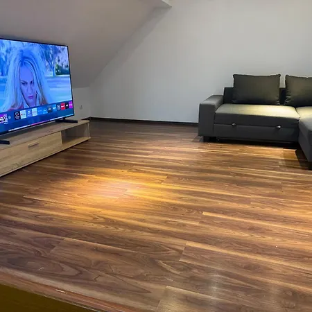 Lejlighed Kraichgau # 3-zkb Mit 100qm Voll Ausgestattet Im Dg, Monteurzimmer, Self-check-in *