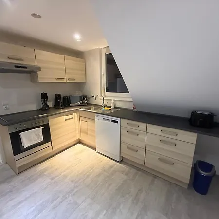 Kraichgau # 3-zkb Mit 100qm Voll Ausgestattet Im Dg, Monteurzimmer, Self-check-in Apartment Ittlingen