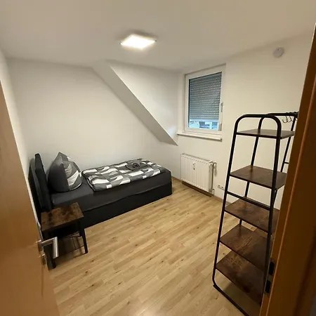 Kraichgau # 3-zkb Mit 100qm Voll Ausgestattet Im Dg, Monteurzimmer, Self-check-in Ittlingen